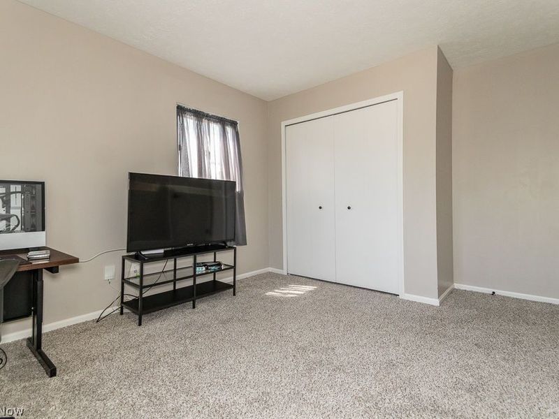 1588 Mapledale Road , Wickliffe, OH 44092 Photo 16