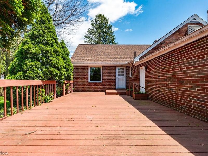 2834 Peacock Drive , Youngstown, OH 44511 Photo 5