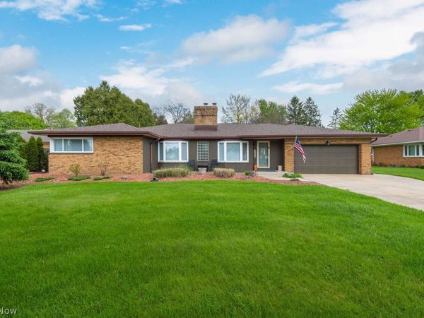 14240 Uhlin Drive , Middleburg Heights, OH 44130
