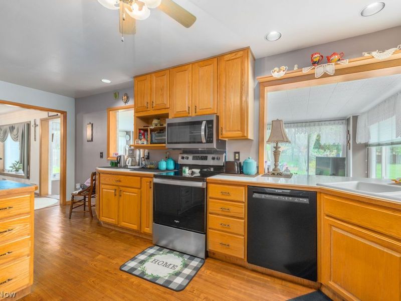 14240 Uhlin Drive, Middleburg Heights, OH 44130 Photo 13