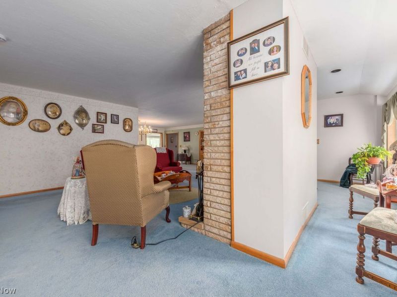14240 Uhlin Drive, Middleburg Heights, OH 44130 Photo 5