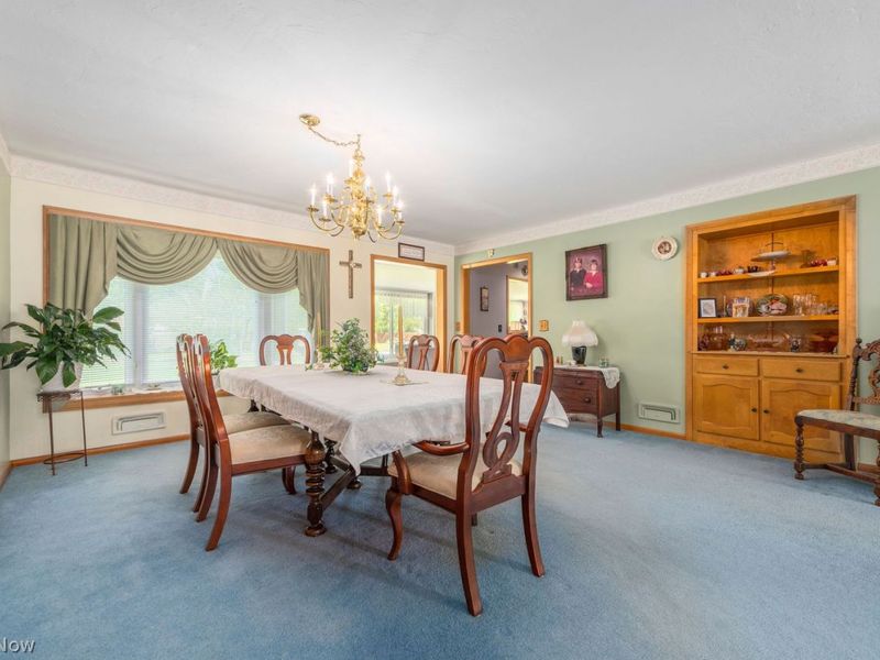 14240 Uhlin Drive, Middleburg Heights, OH 44130 Photo 9