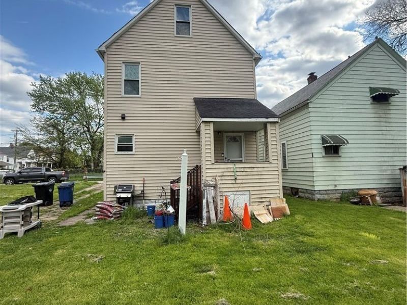 2406 Henninger Road, Cleveland, OH 44109 Photo 21