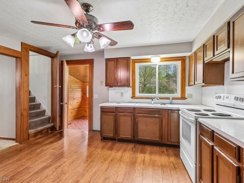 84 S Portage Street, Doylestown, OH 44230 Photo 12