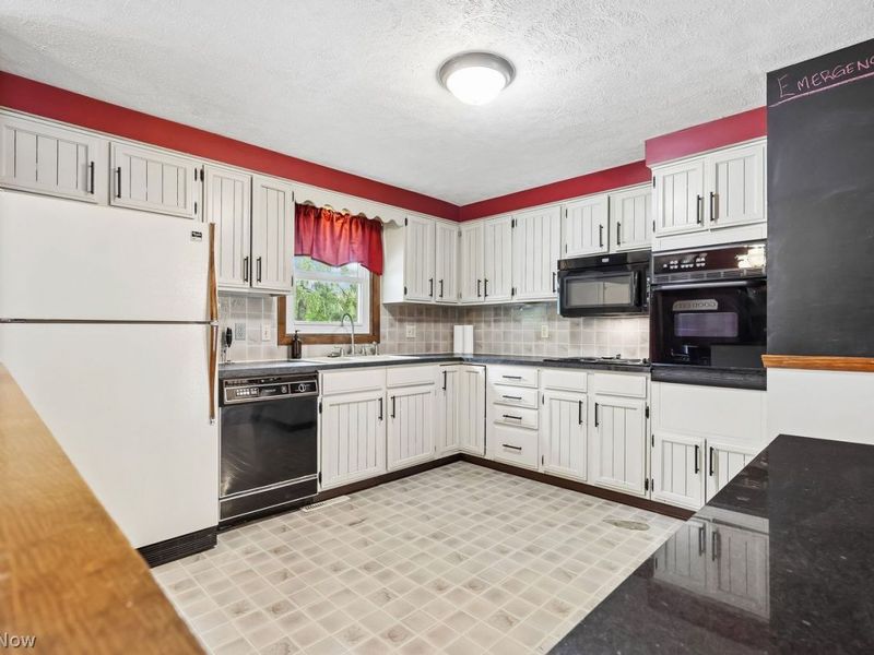 669 Summit Street, Doylestown, OH 44230 Photo 18