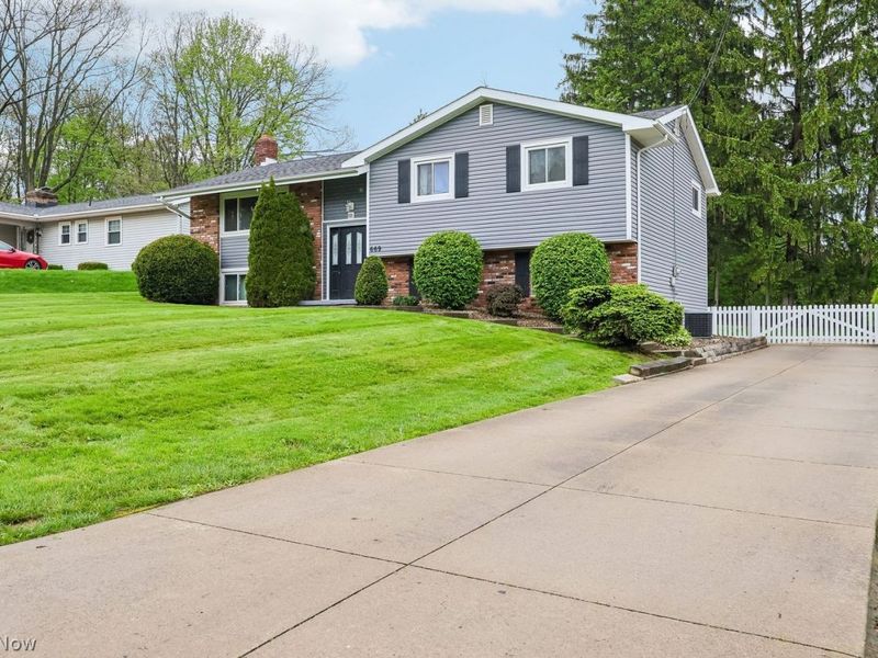 669 Summit Street, Doylestown, OH 44230 Photo 3