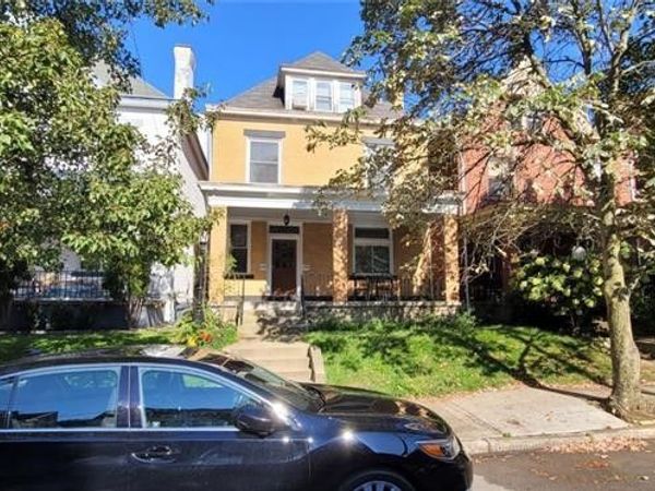 5915 Alder St, Unit 2, Pittsburgh, PA 15232