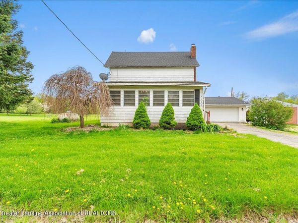 8280 S Dewitt Road, DeWitt, MI 48820