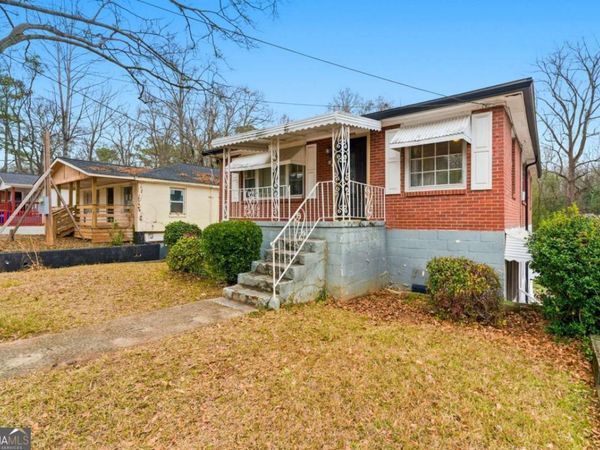 165 Burbank Drive NW, Atlanta, GA 30314