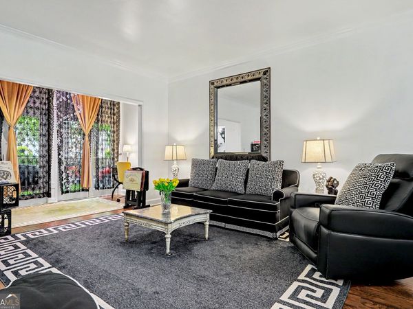 2865 Lenox Road NE, Unit 211, Atlanta, GA 30324