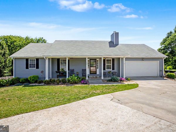 130 Oliver Way, Fayetteville, GA 30214