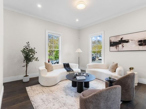 160 Norfolk St, Unit 1, Cambridge, MA 02139