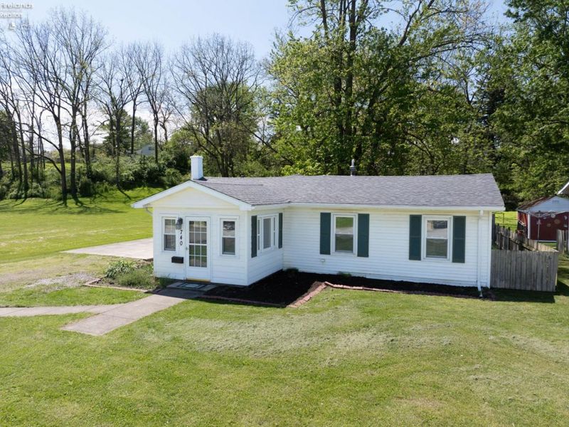 740 N Wood Street, Fremont, OH 43420 Photo 1
