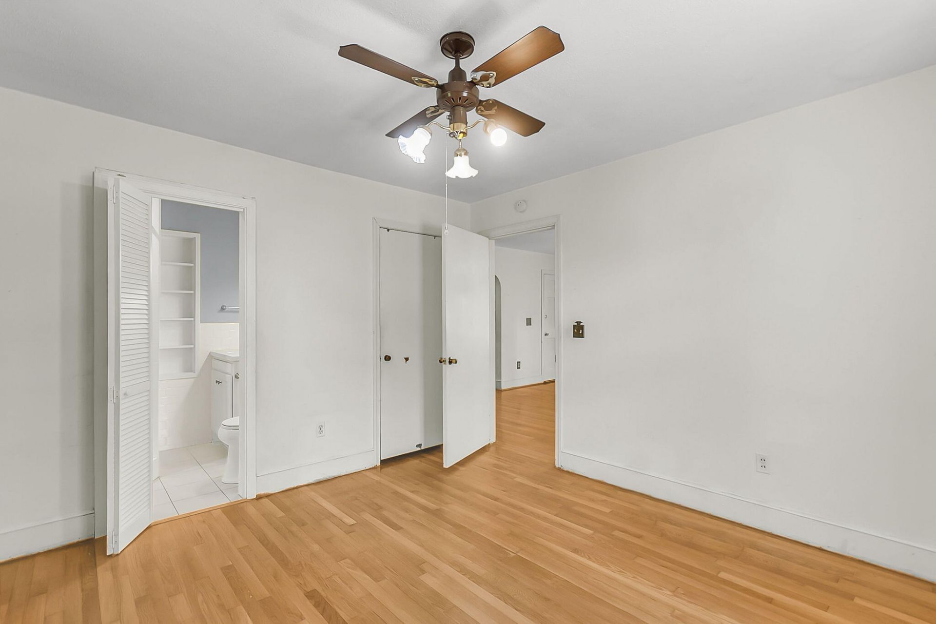 1024 Lepley Road Photo 10