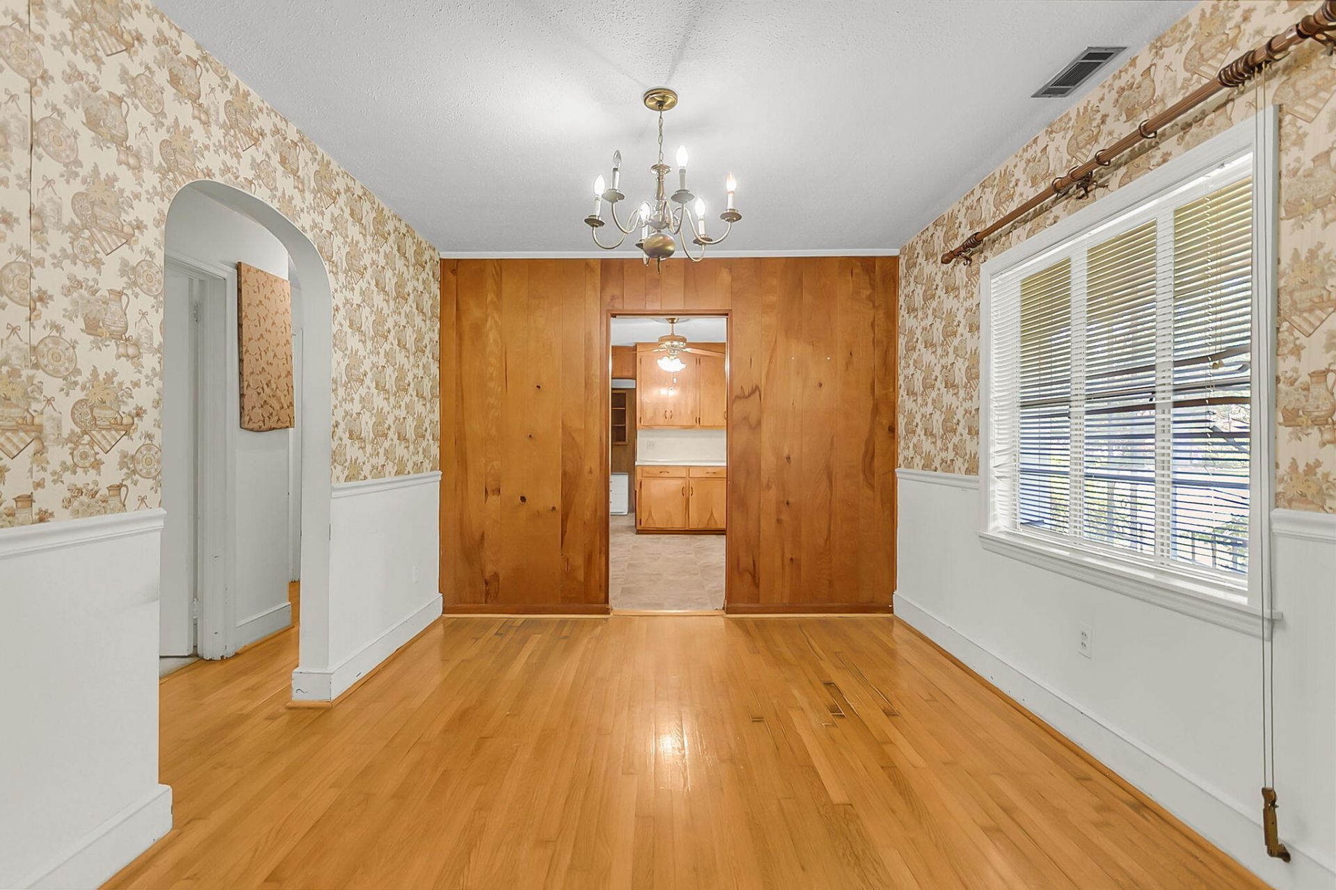 1024 Lepley Road Photo 20