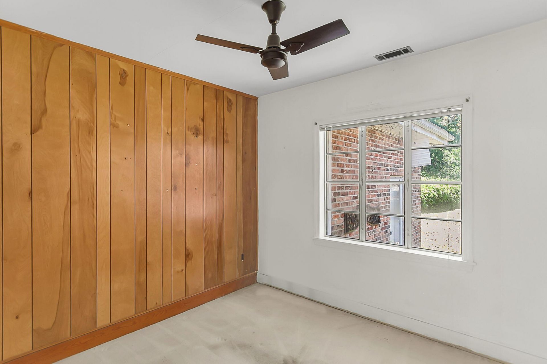 1024 Lepley Road Photo 22