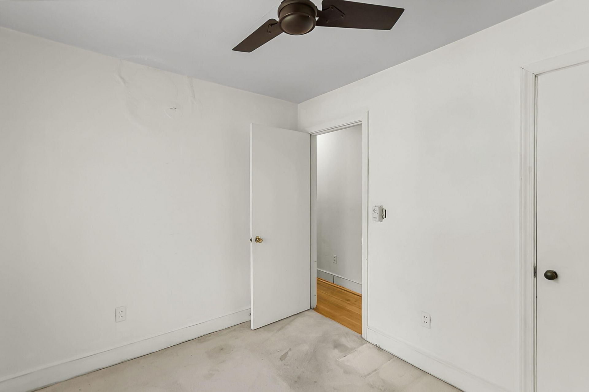 1024 Lepley Road Photo 23