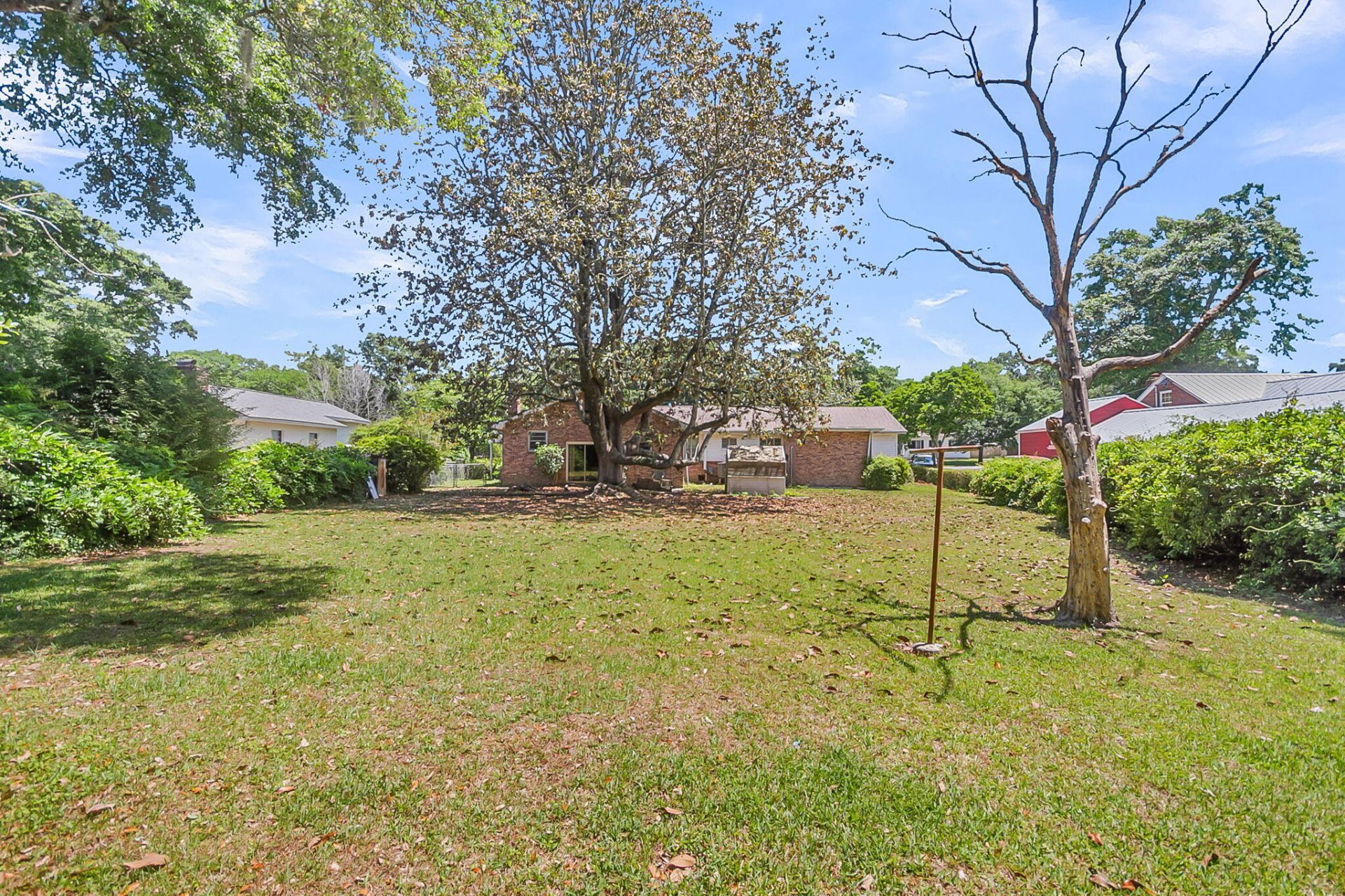 1024 Lepley Road Photo 32