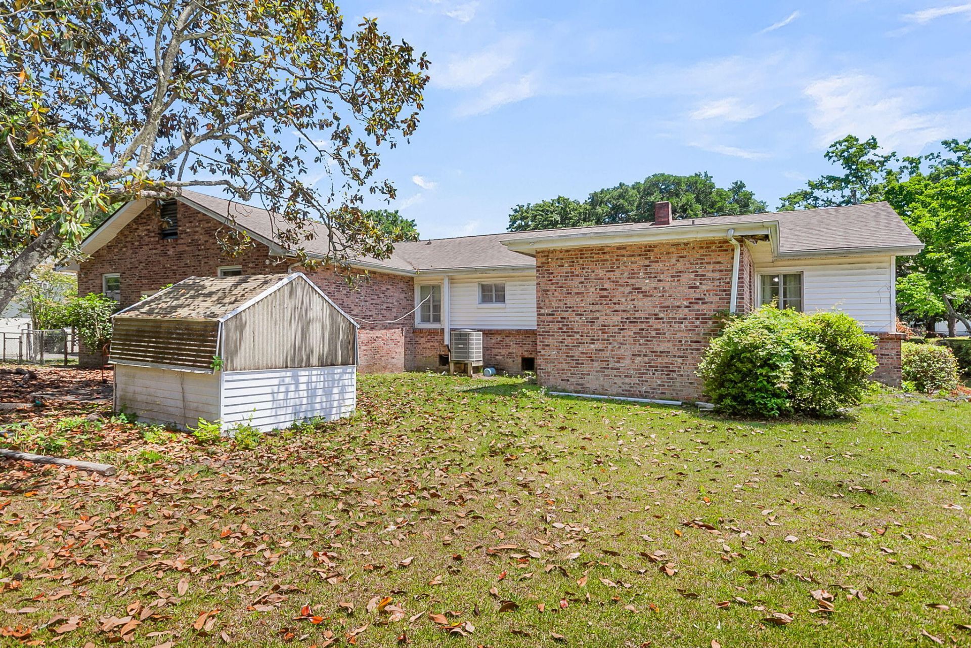 1024 Lepley Road Photo 34