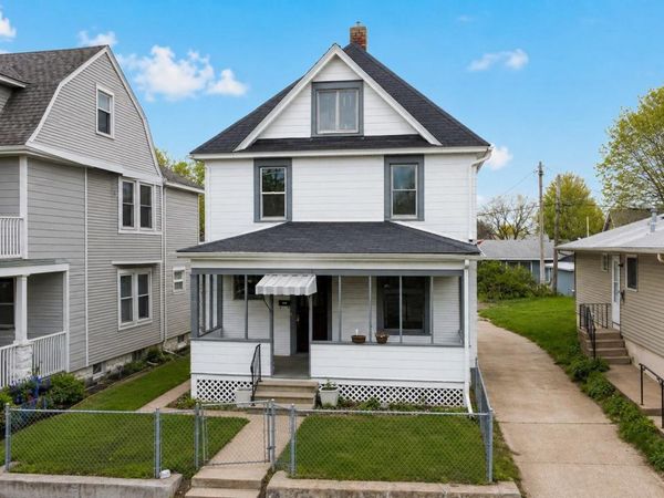 797 Iglehart Avenue, Saint Paul, MN 55104