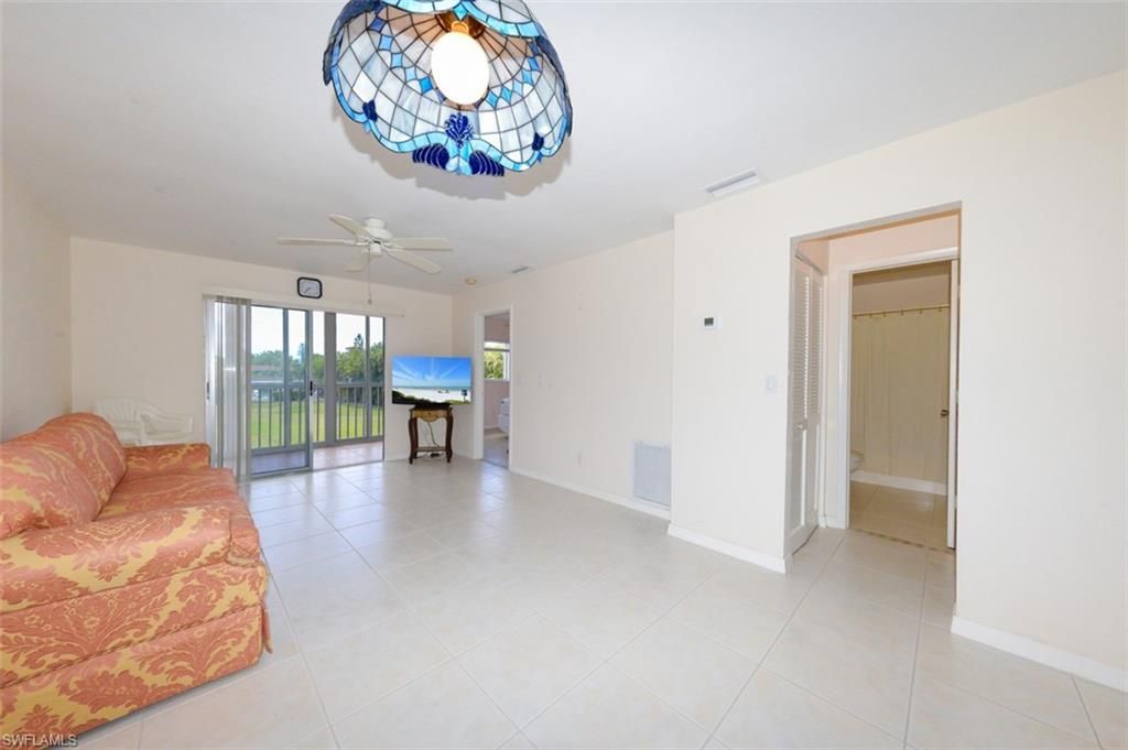 8141 Country Rd, Unit 203, Fort Myers, FL 33919 Photo