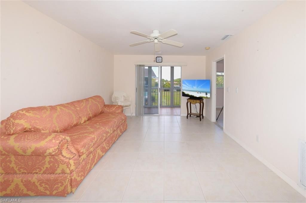 8141 Country Rd, Unit 203, Fort Myers, FL 33919 Photo