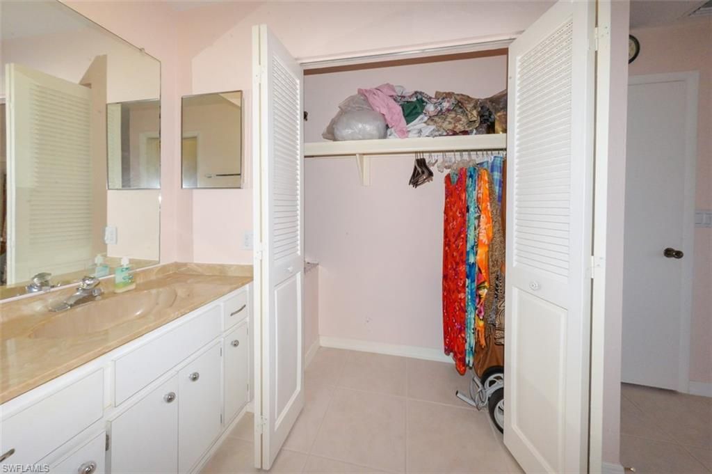 8141 Country Rd, Unit 203, Fort Myers, FL 33919 Photo