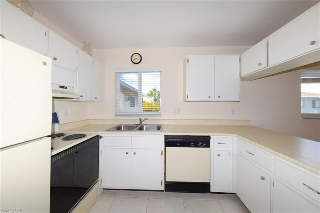 8141 Country Rd, Unit 203, Fort Myers, FL 33919 Photo