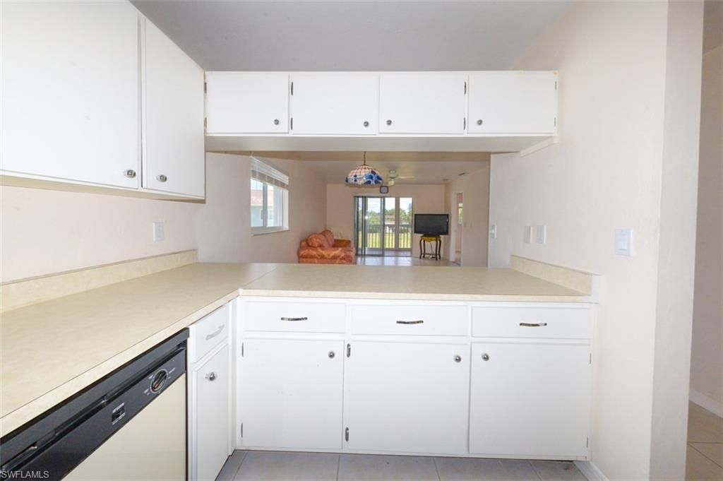 8141 Country Rd, Unit 203, Fort Myers, FL 33919 Photo