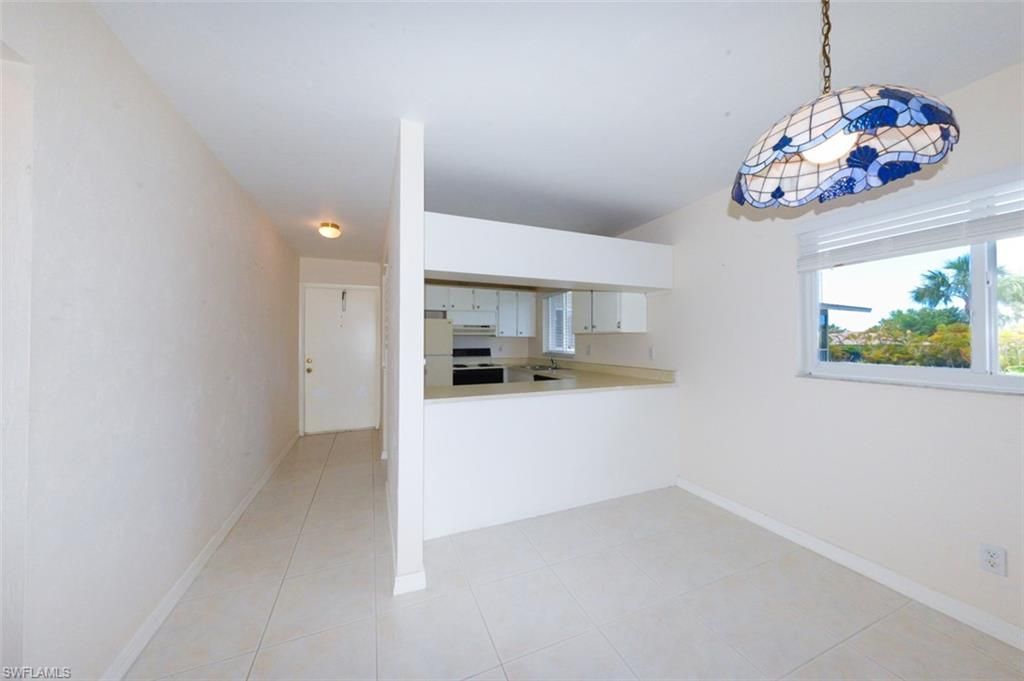 8141 Country Rd, Unit 203, Fort Myers, FL 33919 Photo