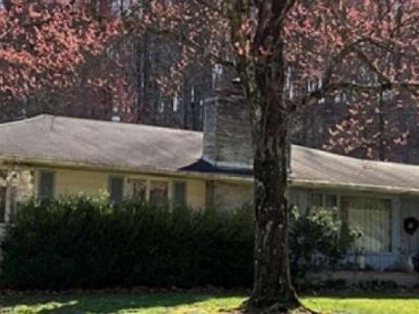 1535 Pleasant Valley Drive , Newark, OH 43055