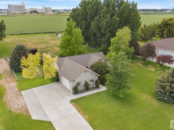 6206 Foxrun Drive, IDAHO FALLS, ID 83401