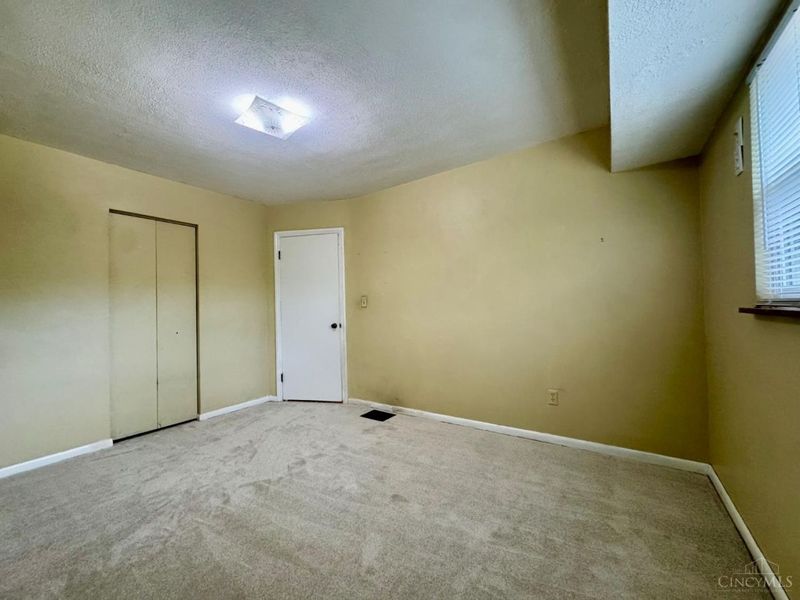 5377 Sidney Road, Green Township, OH 45238 Photo 14