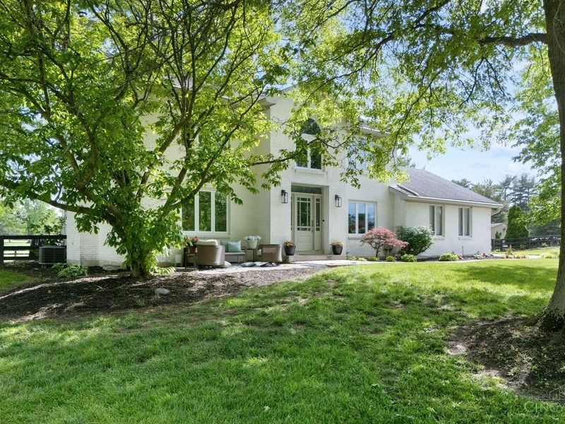 1269 Hickory Woods Drive, Miami Twp, OH 45140 Photo 2