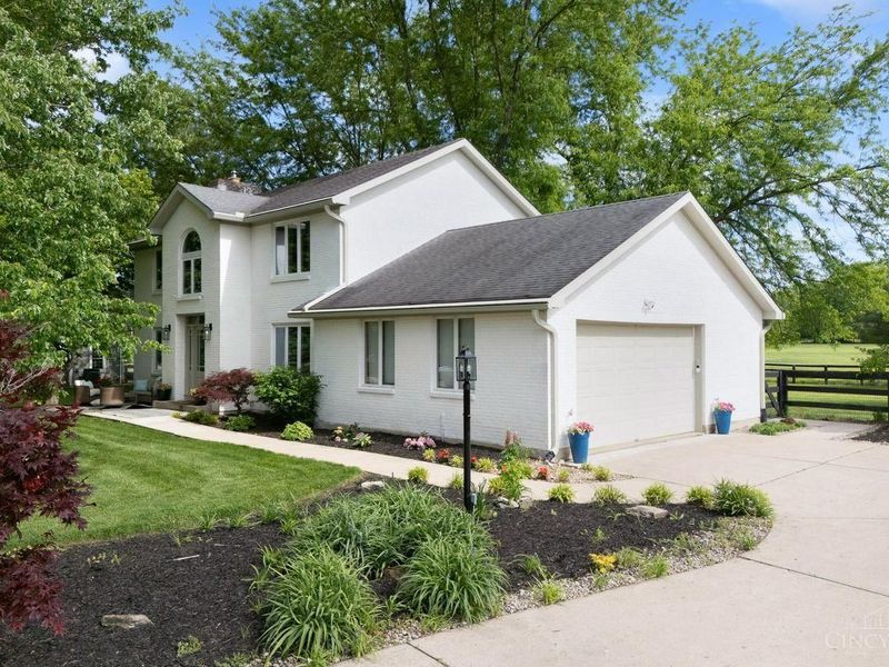 1269 Hickory Woods Drive, Miami Twp, OH 45140 Photo 3