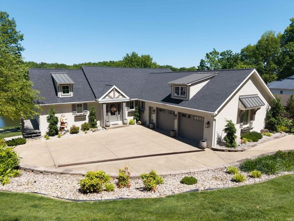 464 W PRANCER DR N, Santa Claus, IN 47579