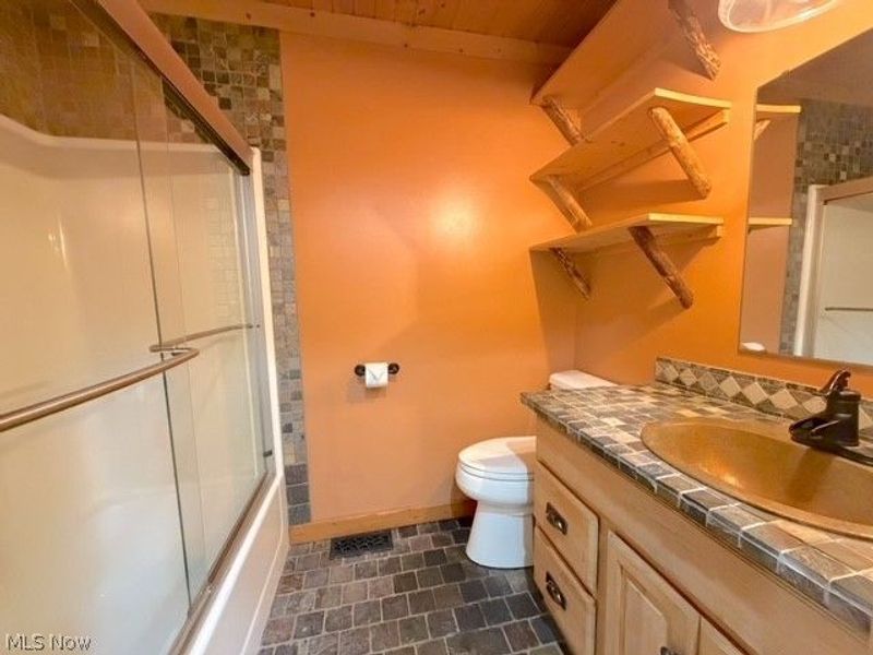 8260 Walnut Street SW, Sherrodsville, OH 44675 Photo 26