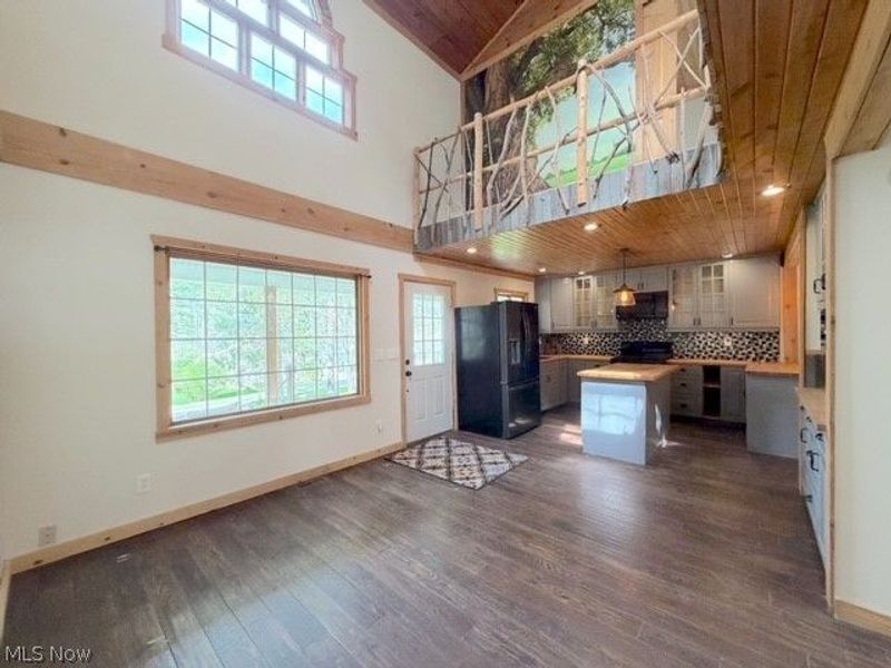 8260 Walnut Street SW, Sherrodsville, OH 44675 Photo 6