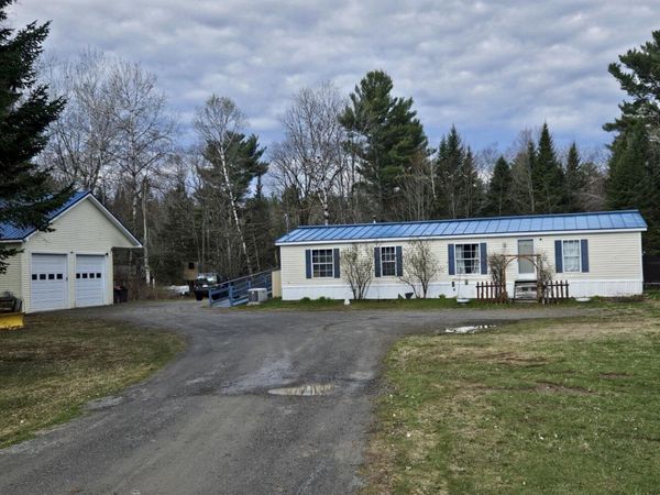 545 Hinckley Road , Canaan, ME 04924