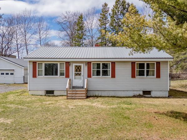 22 Midland Street , Caribou, ME 04736