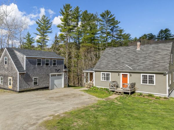 11 N Dyer Neck Road, Newcastle, ME 04553