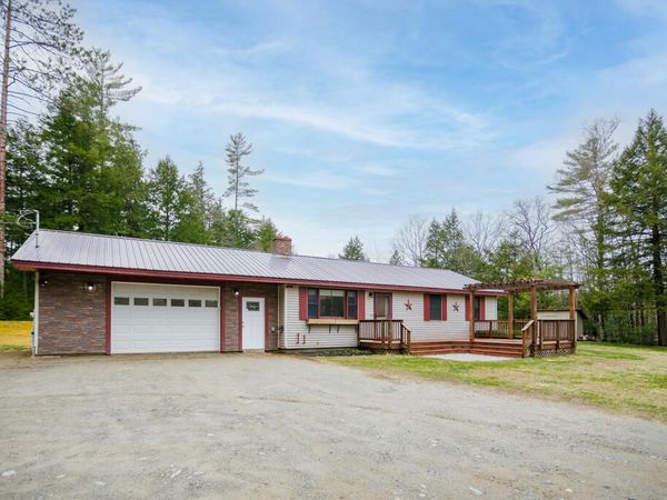 11 Cohoon Road , Chesterville, ME 04938
