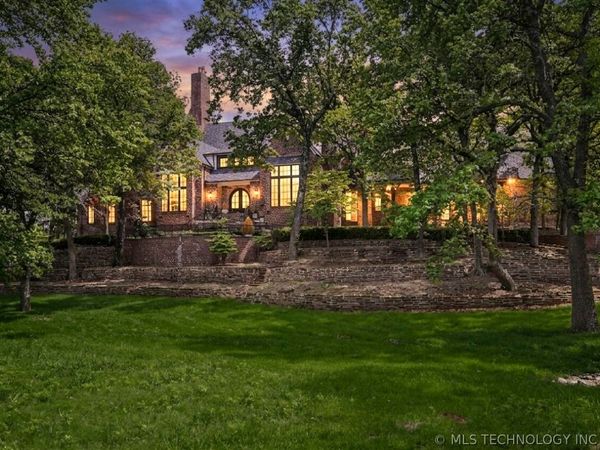 11147 S Quebec Avenue , Tulsa, OK 74137
