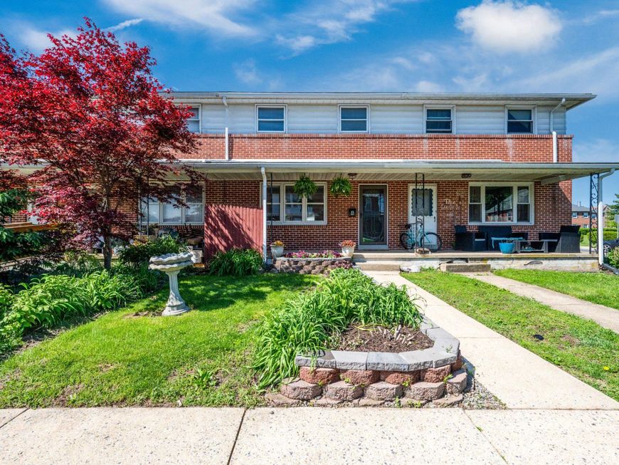 4 S Buttonwood Street, Fleetwood, PA 19522 Main Photo