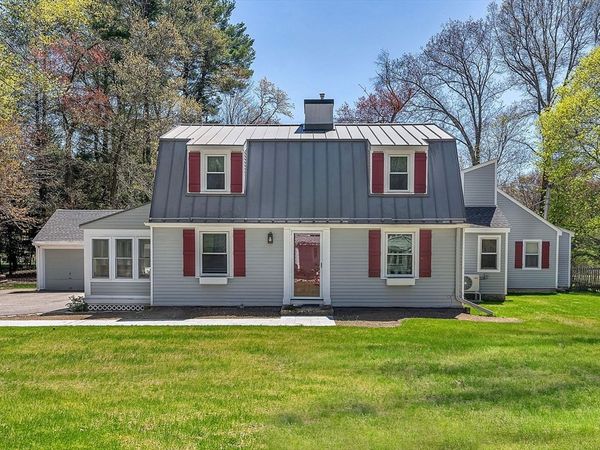 10 Bennett Rd, Wayland, MA 01778