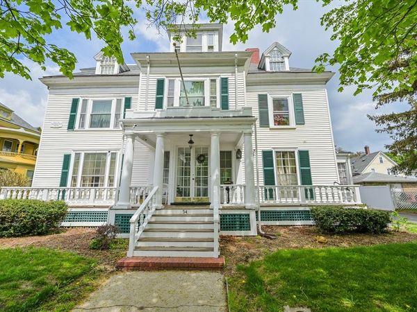 54 Nahant St, Lynn, MA 01902