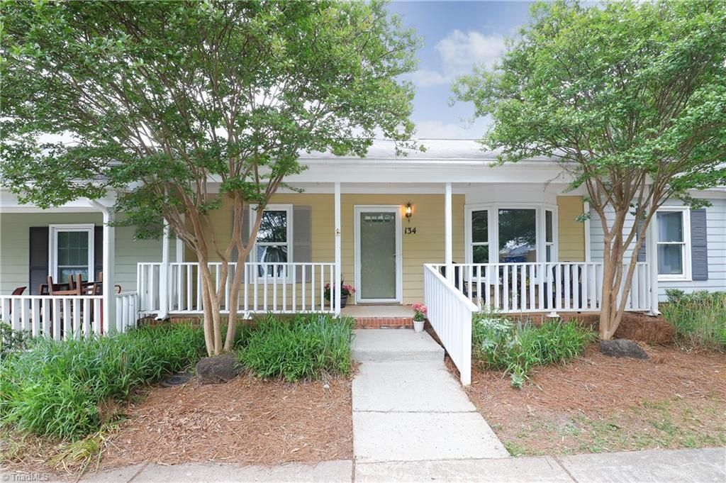 814 Guilford College Road, Unit 134, Greensboro, NC 27409 Main Photo