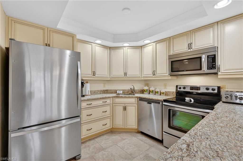 5 Bluebill Ave , Unit 201, Naples, FL 34108 Photo