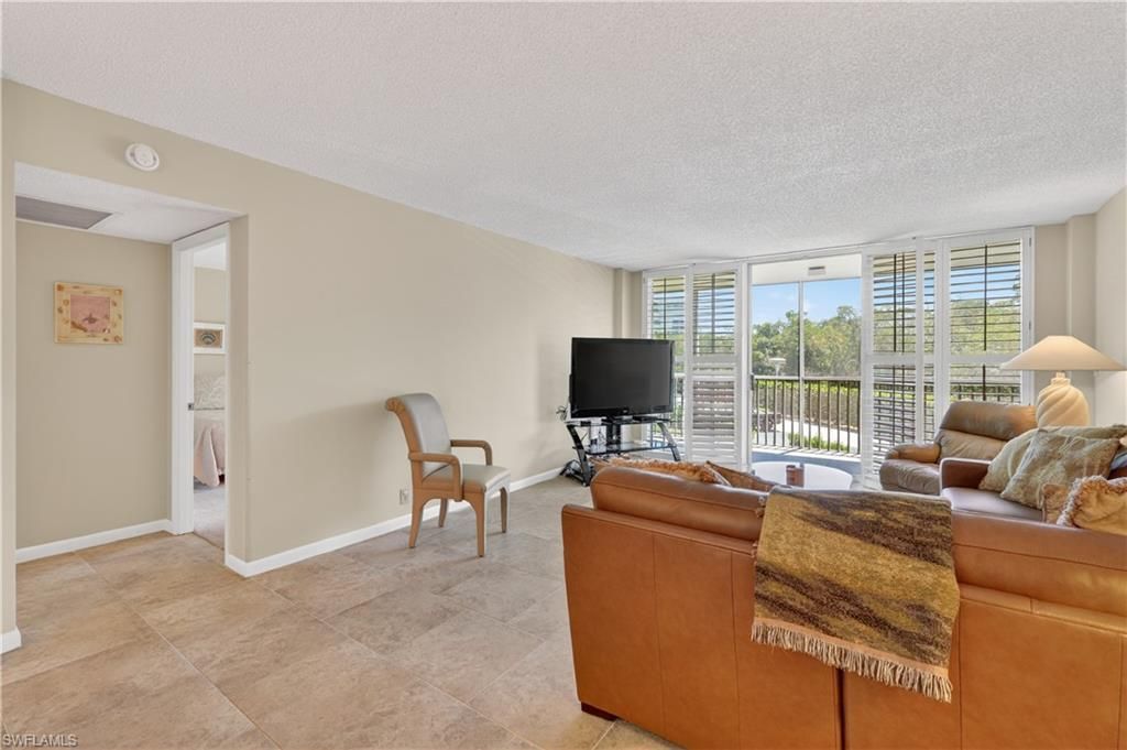 5 Bluebill Ave , Unit 201, Naples, FL 34108 Photo