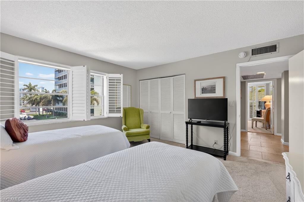 5 Bluebill Ave , Unit 201, Naples, FL 34108 Photo